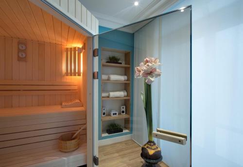 The Littré - Points About Your Stay