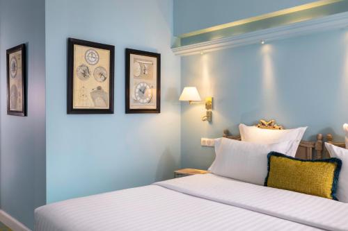 The Madeleine Relay - Points About Your Stay