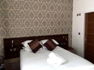 The Marlborough Hotel - Good To Know