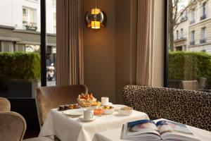 The Pavilion of Letters - Points About Your Stay