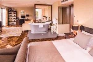 The Varsity Hotel & Spa - Good To Know
