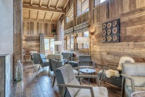 The White Lodges - Points About Your Stay