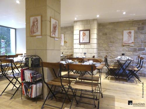 Tilsitt Etoile Paris - Hotel Overview