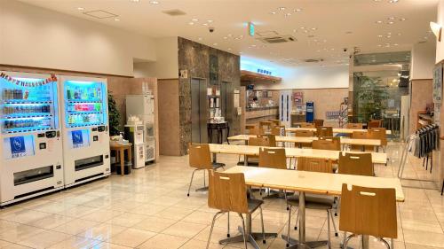 Toyoko Inn Osaka Umeda Higashi - Hotel Facilities and Amenities