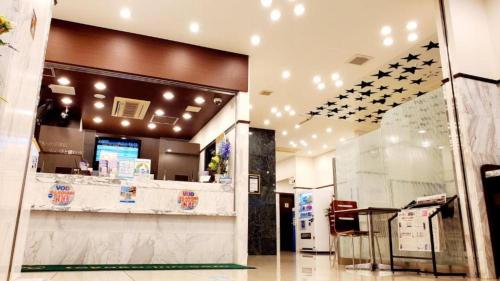 Toyoko Inn Tokyo Nihombashi Zeimusho Mae - Hotel Amenities and Features