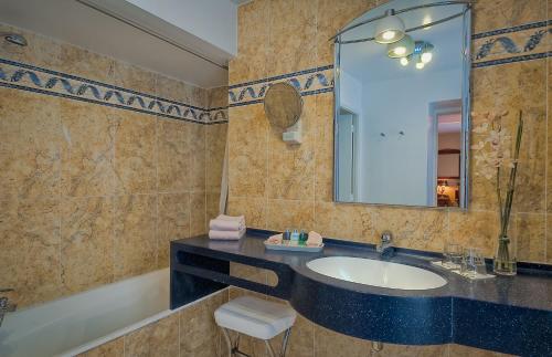 Varenne Hotel - Points About Your Stay