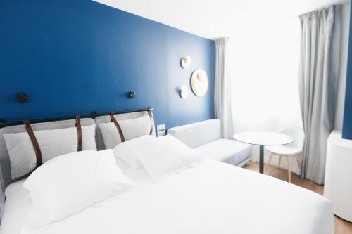 Victory - Points About Your Stay