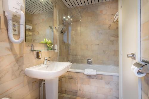 Waldorf Montparnasse - Points About Your Stay