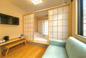 We Hotel Shinjuku - Accommodation Features and Amenities