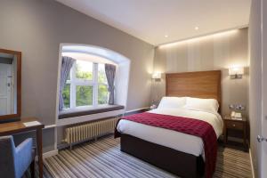 West Lodge Park - Good To Know