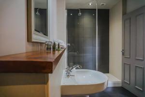 White Lion - Good To Know