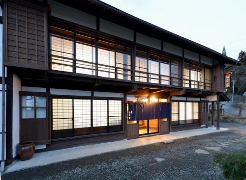 Yadoya-Shiroganeya Is a Guesthouse That Accommodates 1 Group of up to 2 People, and It Offers a Full-Room Rental. It Provides a Traditional Culture Experience With a Focus on the Construction of Traditional Buildings - Unique Accommodation Experience
