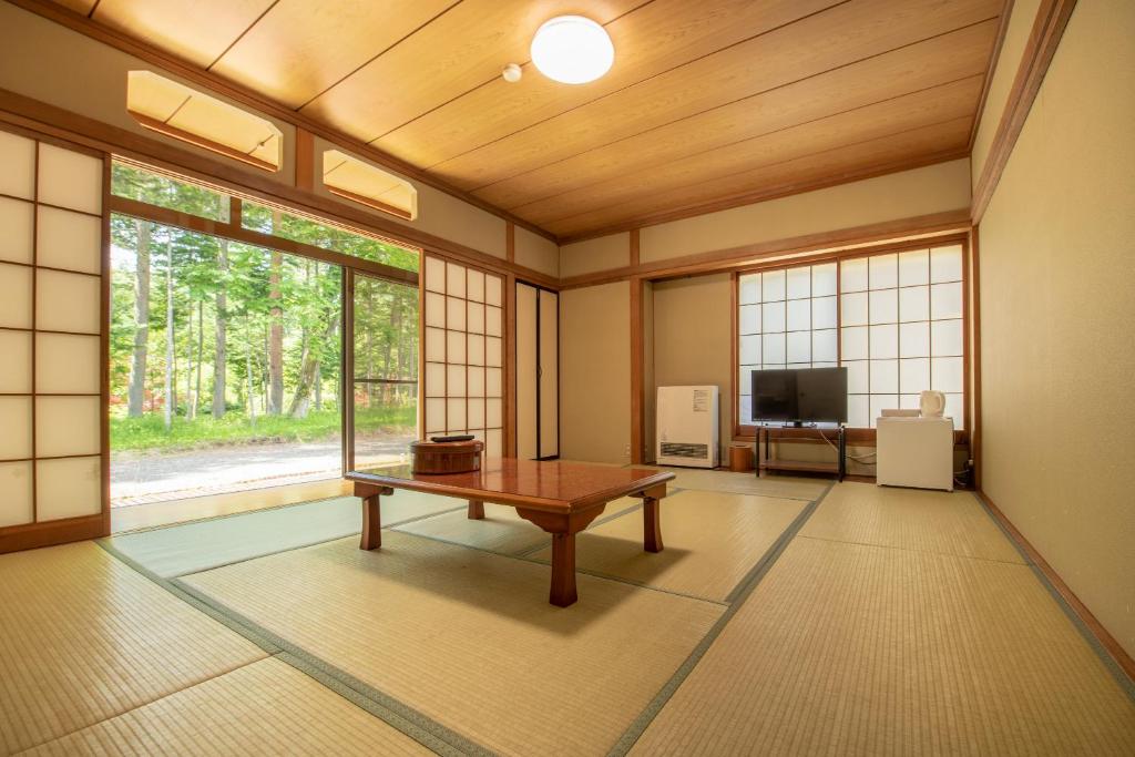 Yamanaka Lake Ryozan Review