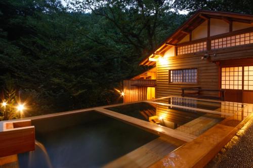 Yamanaka Onsen Hanatsubaki - Good To Know
