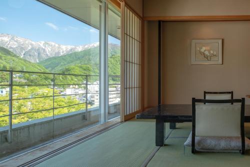 Zazan Minakami - Facilities and Amenities