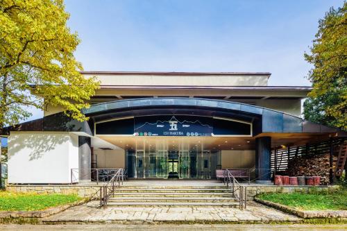 151 Hakuba by Jade Group - Overview and Location