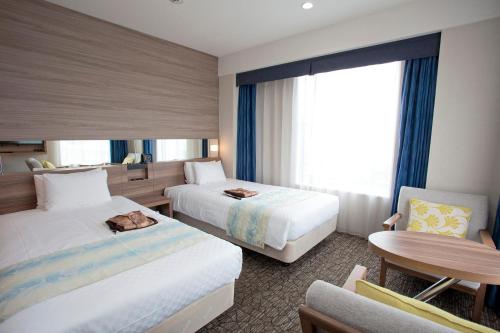 Almont Hotel Naha Kenchomae - Hotel Location and Accessibility