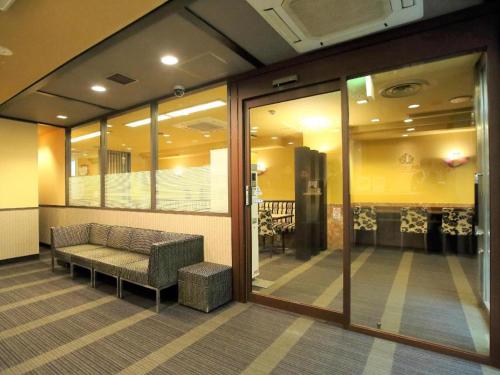 APA Hotel Hiroshima-Ekimae - Location and Accessibility