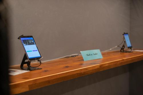 Blue Cove Terrace - Amenities and Services