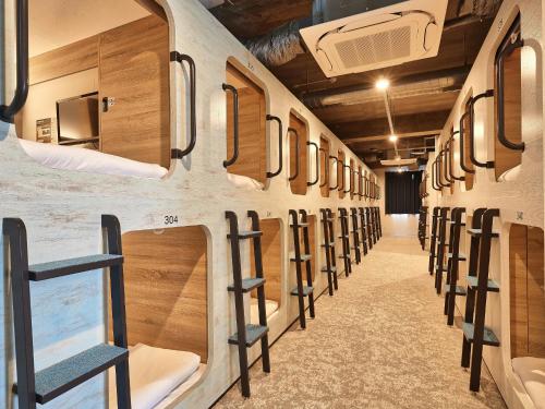 CABIN&HOTEL ReTIME - Location and Accessibility