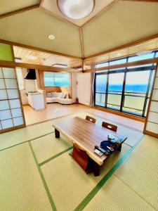 Gemusty Inn Kawana - Hotel Overview