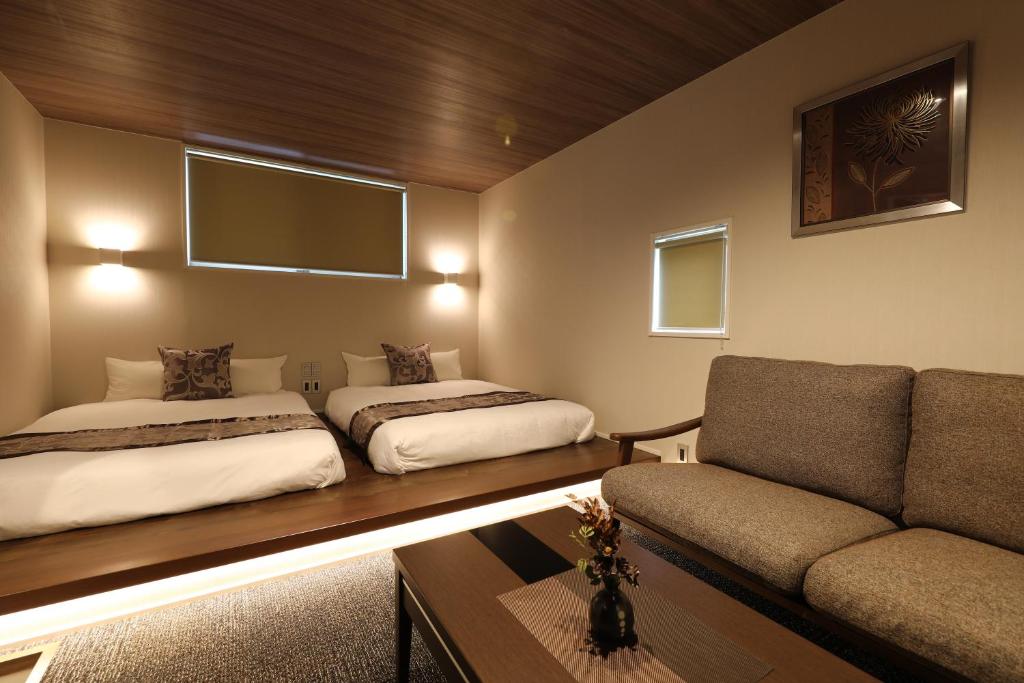 GRAND BASE Hakata City - Overview and Location