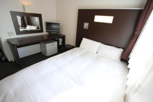 Green Rich Hotel Hiroshima Shinkansenguchi (Artificial Hot Spring Futamata Yunohana) - Nearby Attractions