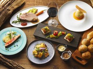 Hakone Retreat Before - Dining Options