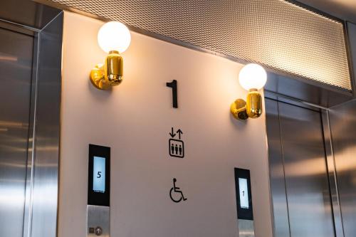 &HOTEL HAKATA - Amenities and Services