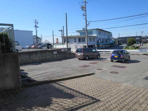 Hotel Heisei - Convenient Location and Nearby Attractions