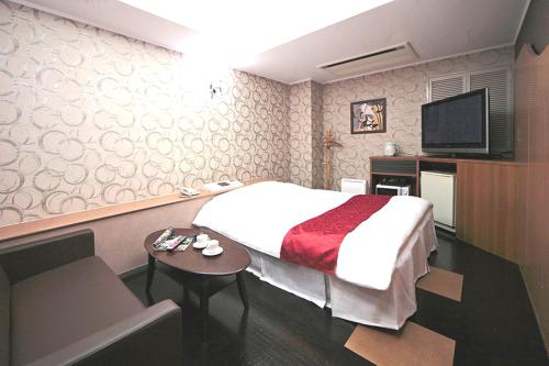 Hotel LALA Minato - Adult Only - Amenities and Room Features