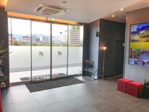 HOTEL LiVEMAX Hiroshima Funairimachi Riverside - Exploring the Hotels Location