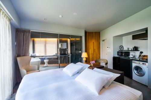HOTEL PETIT SUITE SOGENJI ISHIMON - Accommodation Options