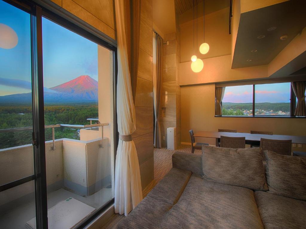 Hotel Regina Kawaguchiko Review