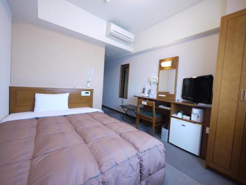 Hotel Route-Inn Matsusaka Ekihigashi - Location and Accessibility