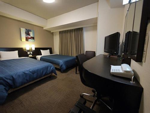Hotel Route-Inn Mito Kencho-mae - Room Amenities and Facilities