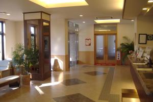 Hotel Route-Inn Nagaoka Inter - Room Types and Descriptions