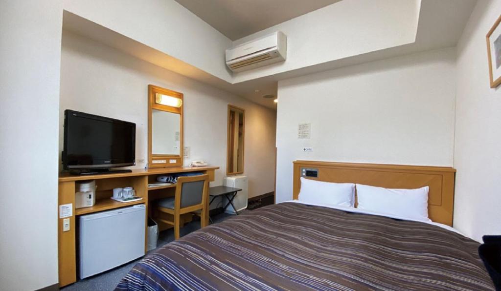 Hotel Route-Inn Tsubamesanjo Ekimae Review