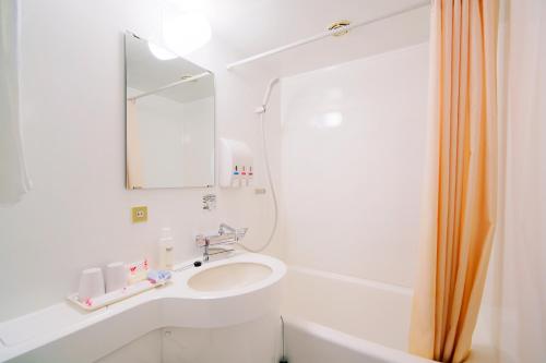 Hotel Wing International Shonan Fujisawa - Location and Accessibility