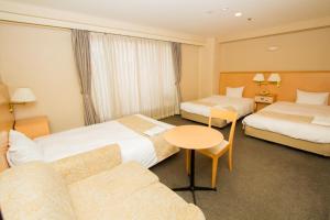 Hotel Yokohama Camelot Japan - Room Types and Amenities
