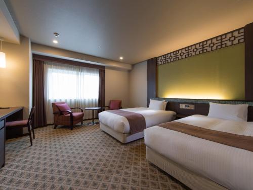 JR Kyushu Hotel Nagasaki - Location and Surroundings