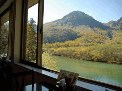 Kamikochi Taishoike Hotel - Location and Accessibility