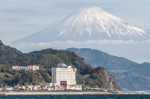 Kur and Hotel Suruga - Hotel Location and Overview