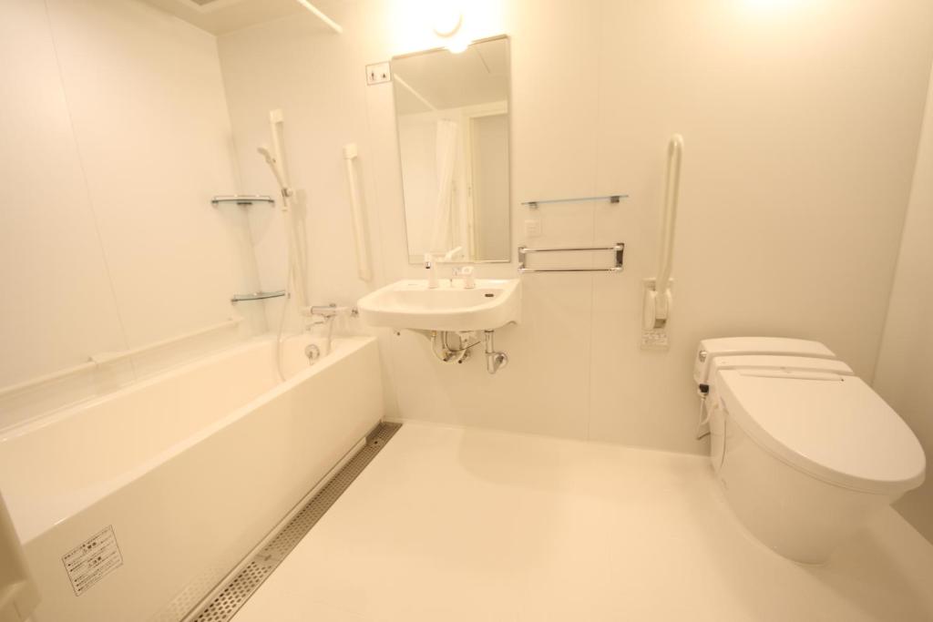 Kuretake Inn Premium Numazu Kitaguchi Ekimae - Location and Accessibility