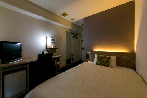 Plaza Hotel Toyota - Hotel Overview and Location