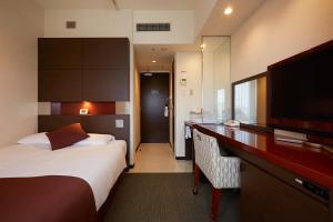 S Peria Hotel Nagasaki - Nearby Attractions and Amenities