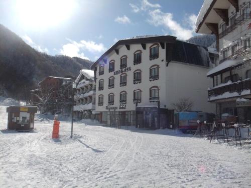 Shiga No Yu Hotel - Hotel Location and Distance