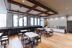 Sotetsu Fresa Inn Hiroshima - Room Features and Amenities