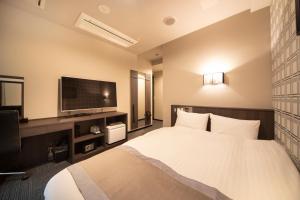 The Grandeur Hotel - Overview and Location