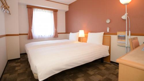 Toyoko Inn Sendai East Exit No.1 - Room Amenities and Services